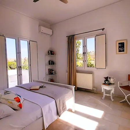 Villa Themis